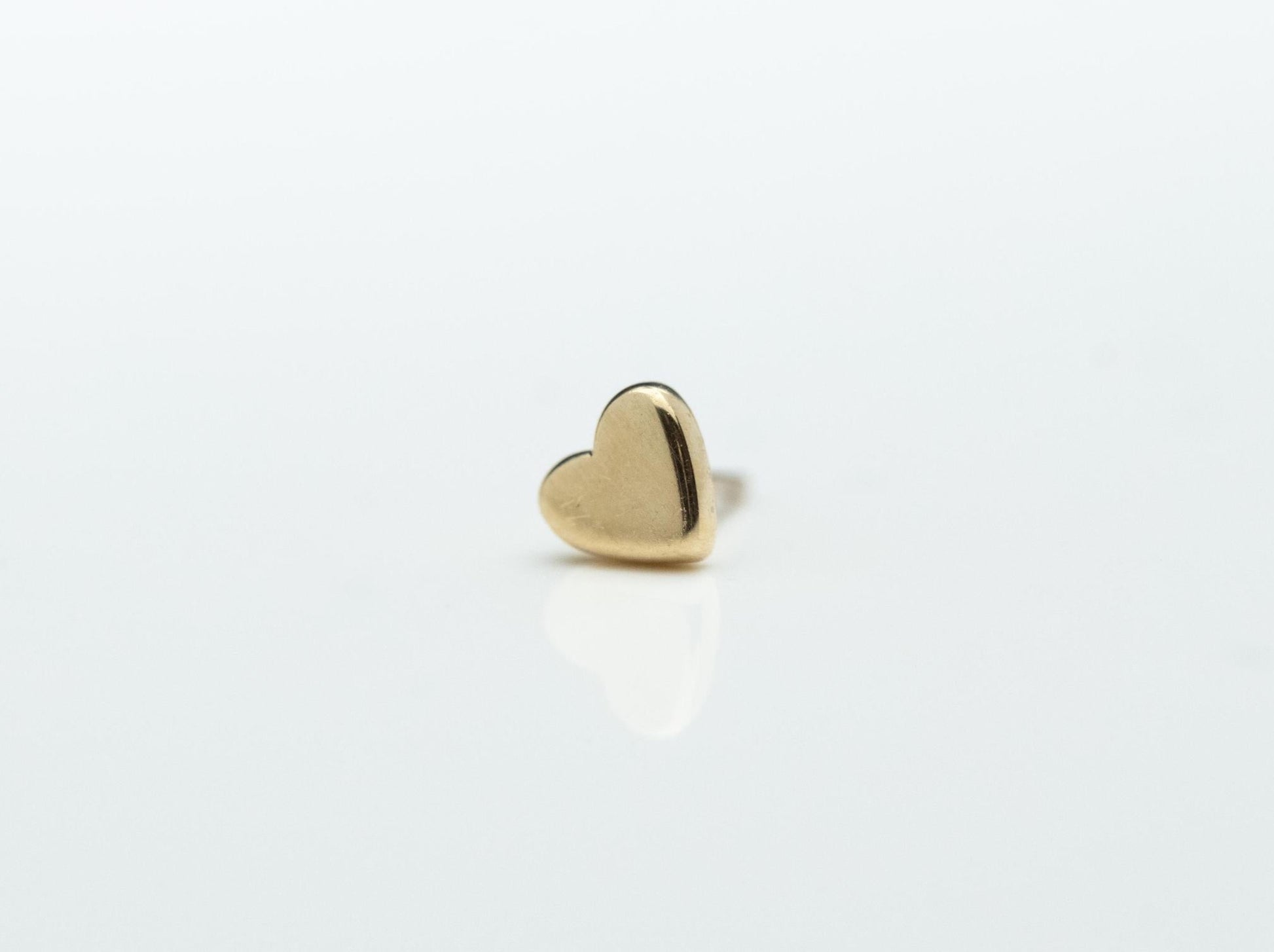 Tiny Flat Heart (3mm) in 14k Yellow Gold Threadless by BVLA