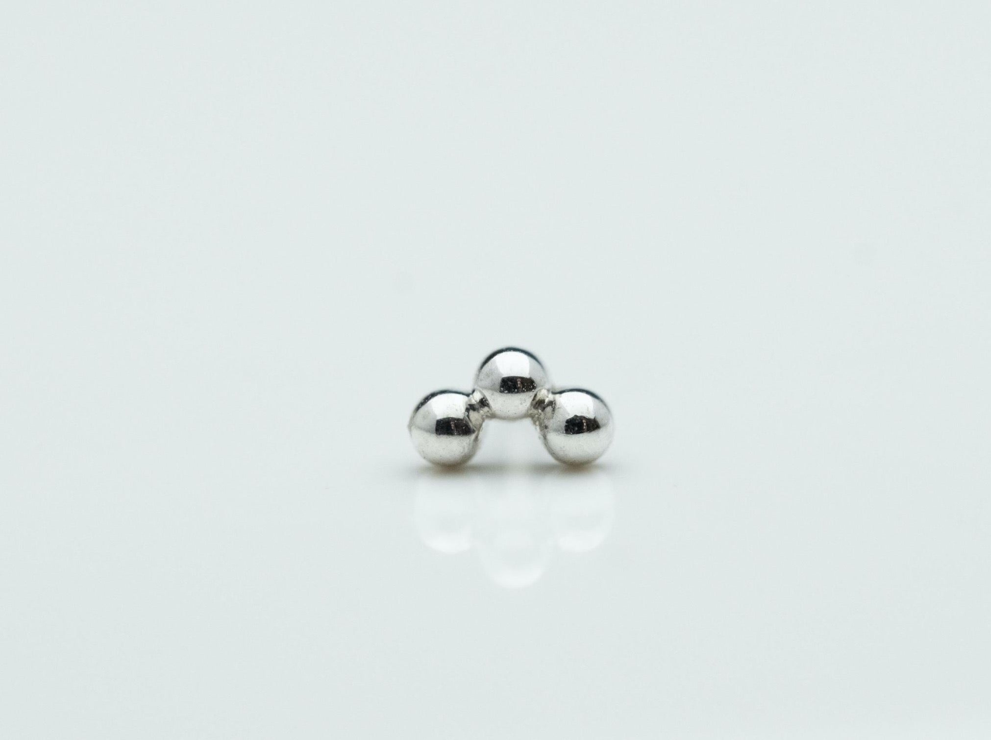 Tri Bead Arc in 14k White Gold Threadless by BVLA