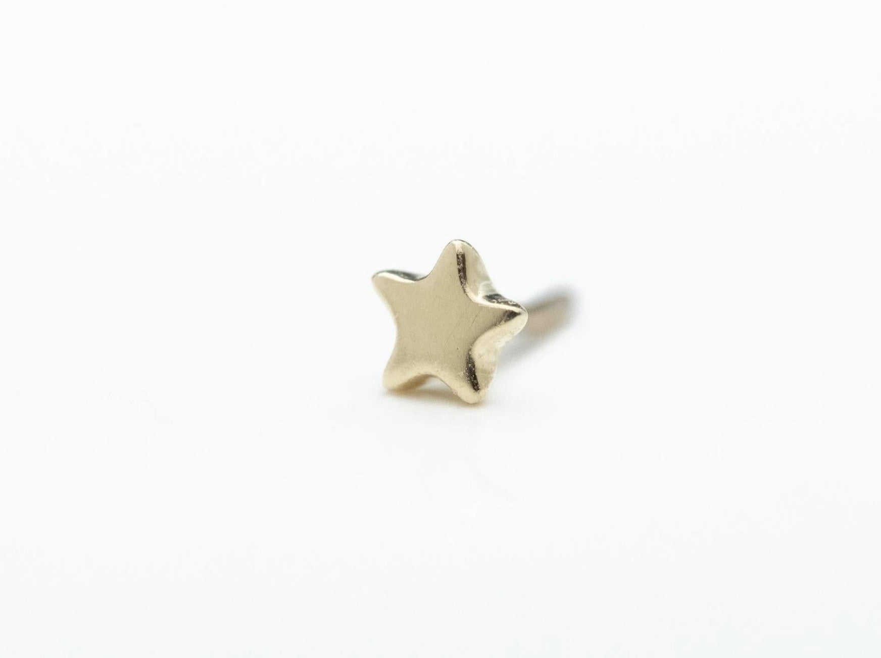 3mm Tiny Flat Star in 14k Yellow Gold Threadless by BVLA